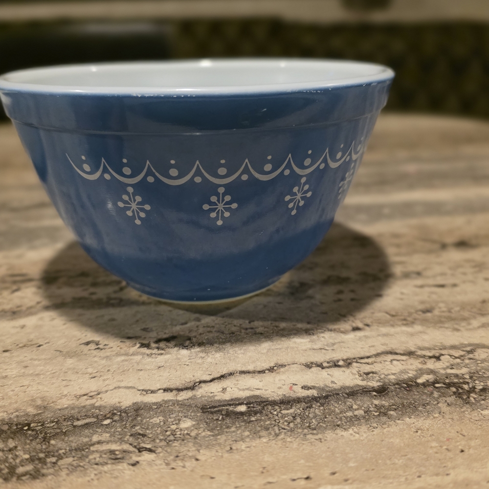 Pyrex Blue and White Decorative Bowl